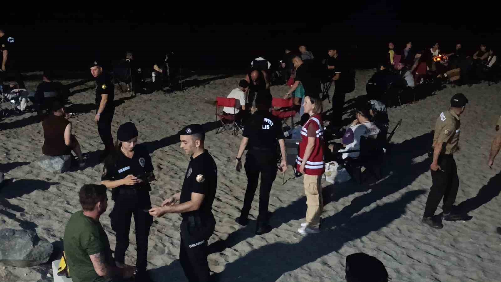 Tekirdağ Emniyeti'nden sahilde 'Huzuru Birlikte Koruyalım' çağrısı