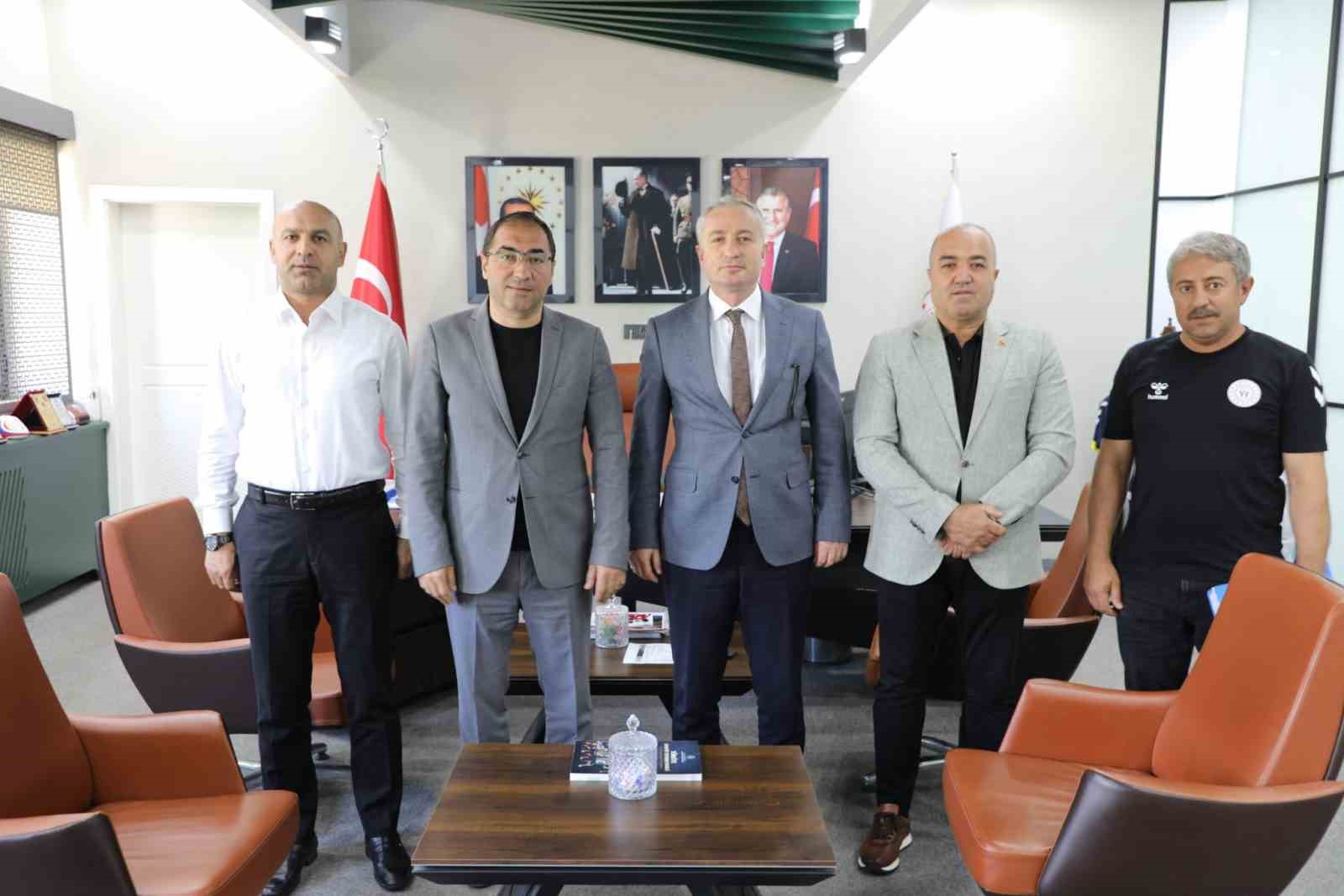 Ağrı'da AGAH Spor Okulları Projesi ile okullar spor merkezine dönüşecek