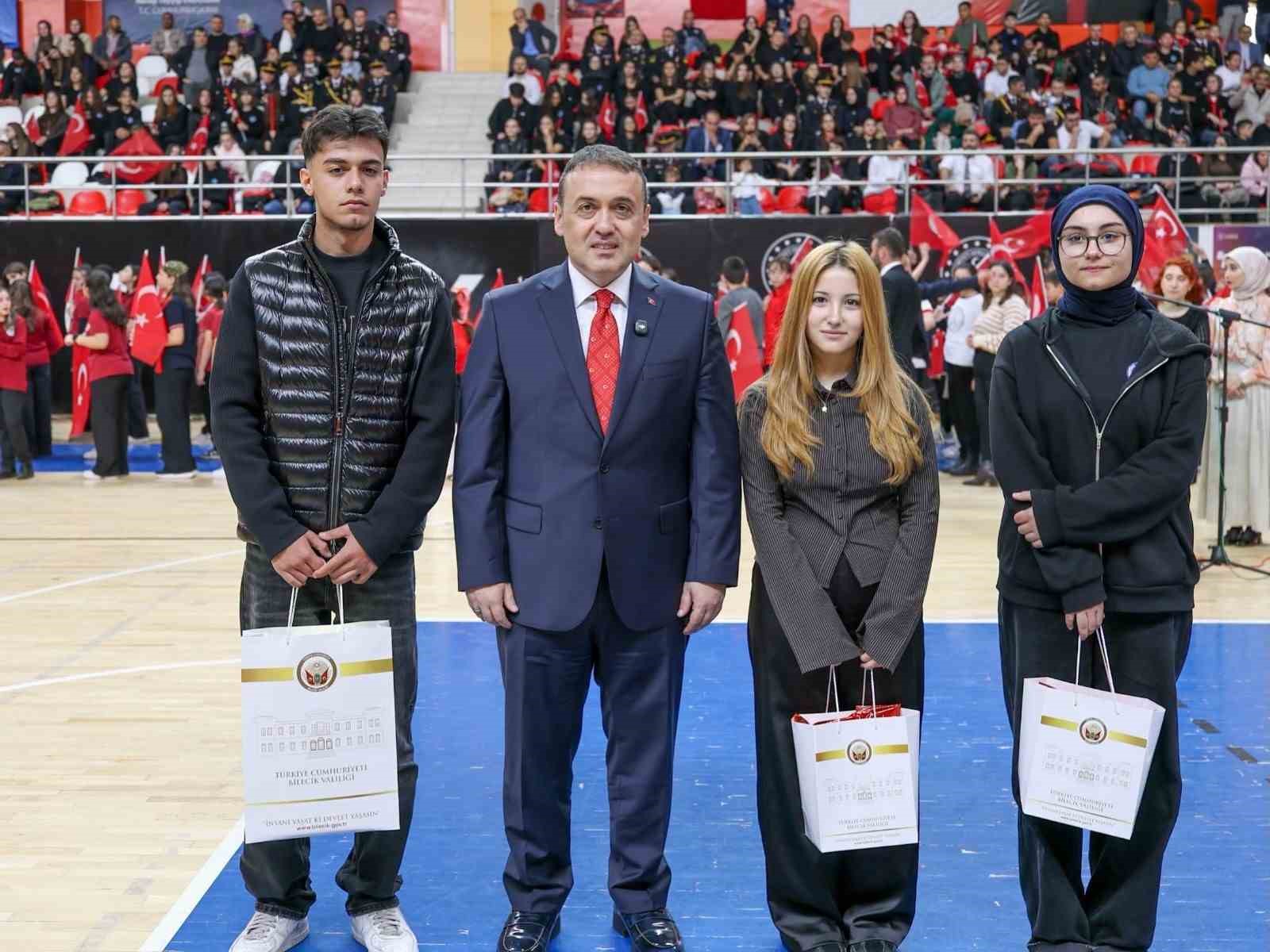 GENÇ KALEMDEN KOMPOZİSYON YARIŞMASINDA İKİNCİLİK BAŞARISI