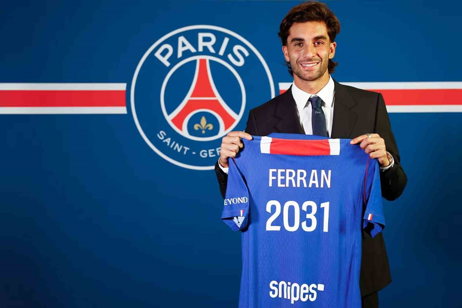 PSG, Ferran Torres’i kadrosuna kattı