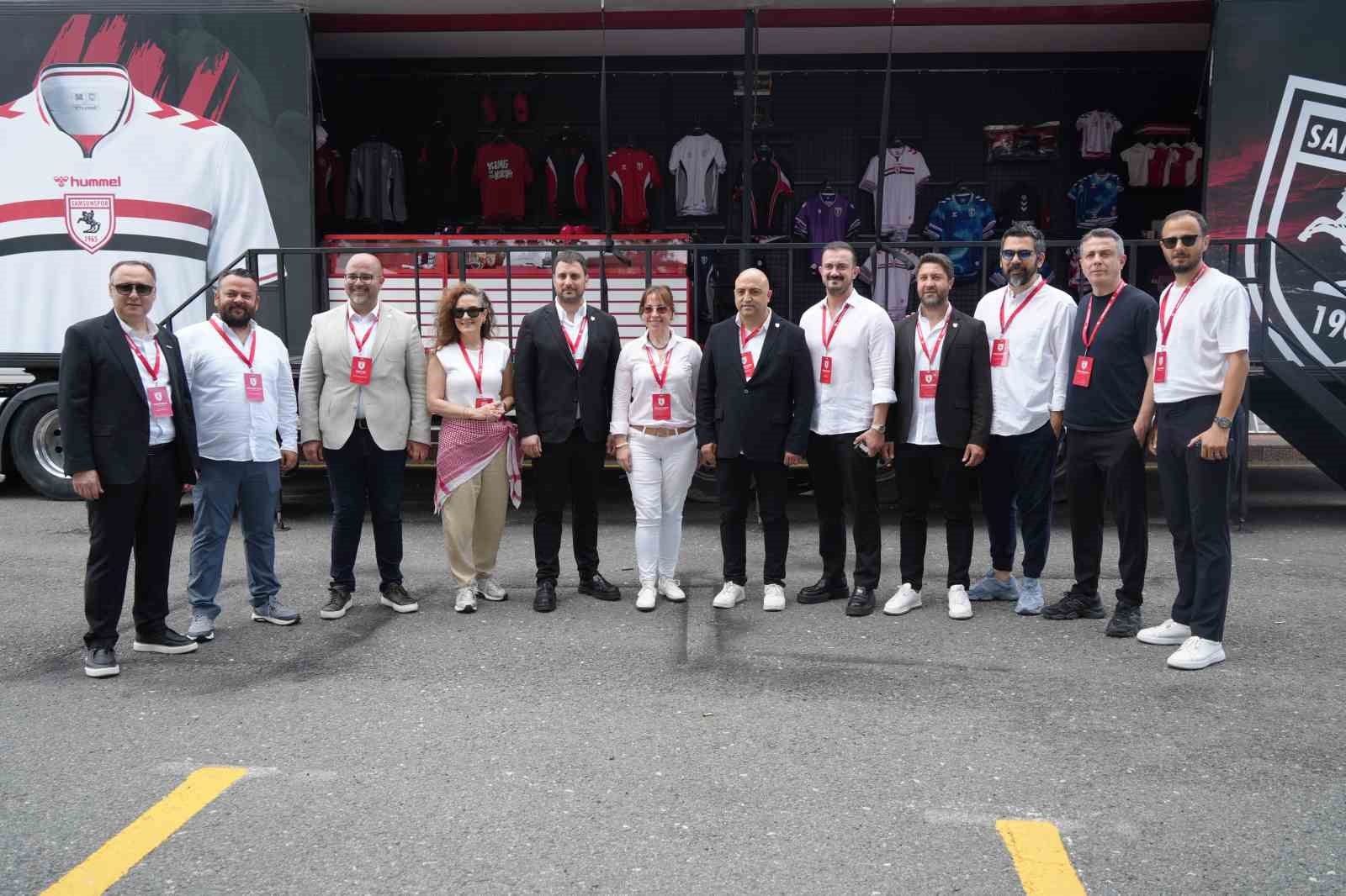 Samsunspor’un 60. yıl kutlamaları yaz şenliğiyle taçlandı