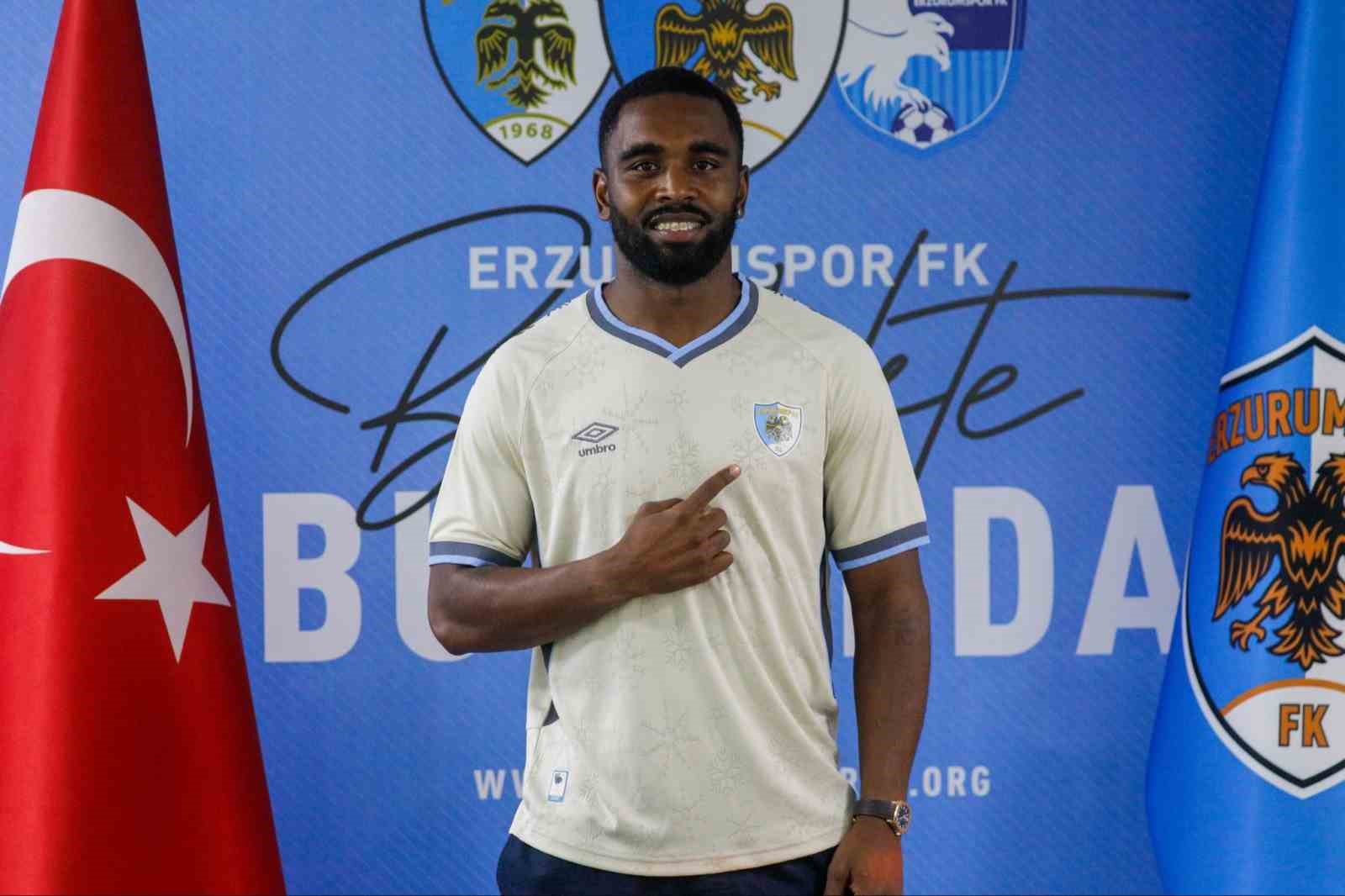 Gyrano Kerk, Erzurumspor FK’nın ikinci Surinamlı futbolcusu oldu
