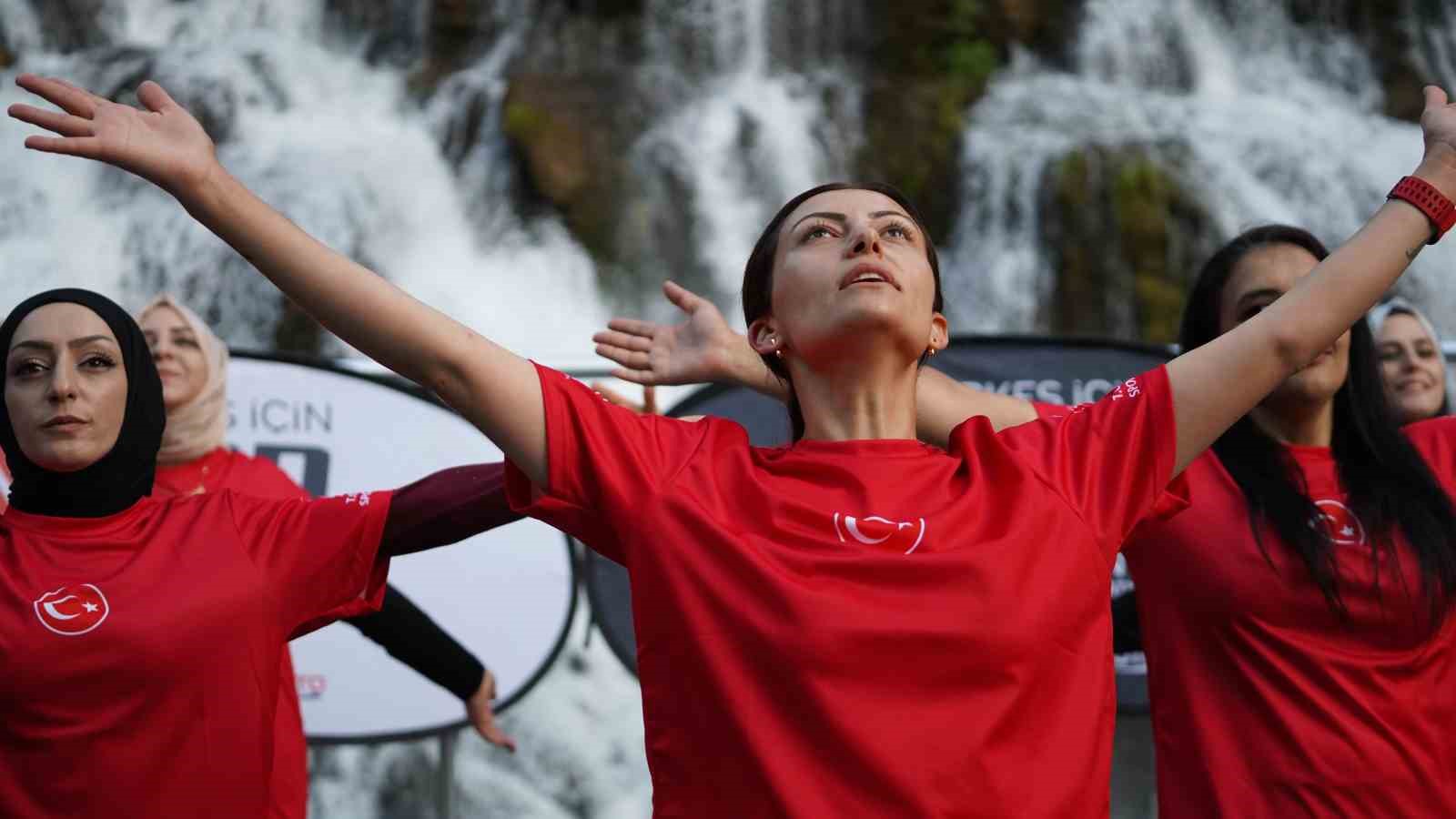 Tomara Şelalesi’nde Dünya Yoga Günü etkinliği