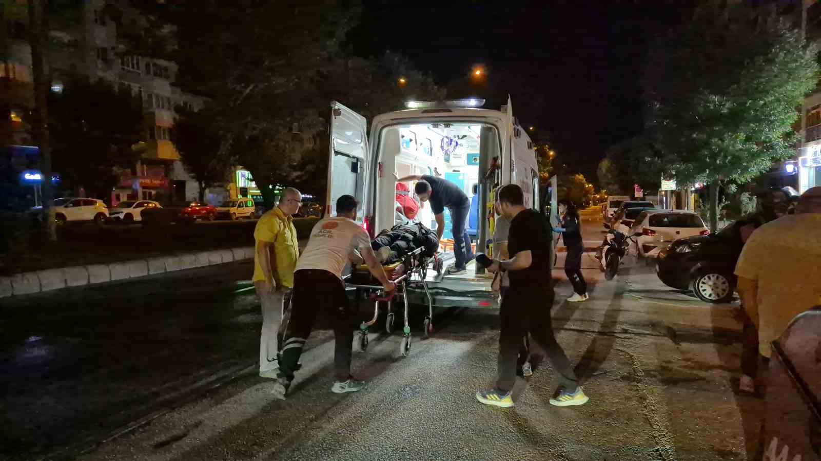 Refüj sulaması tehlikeye dönüştü: Eskişehir’de kurye yaralandı