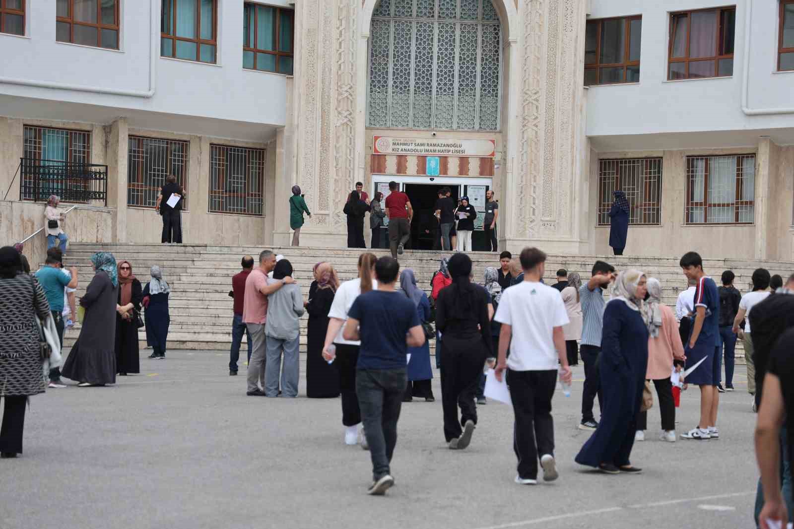 Konya’da YKS maratonu başladı