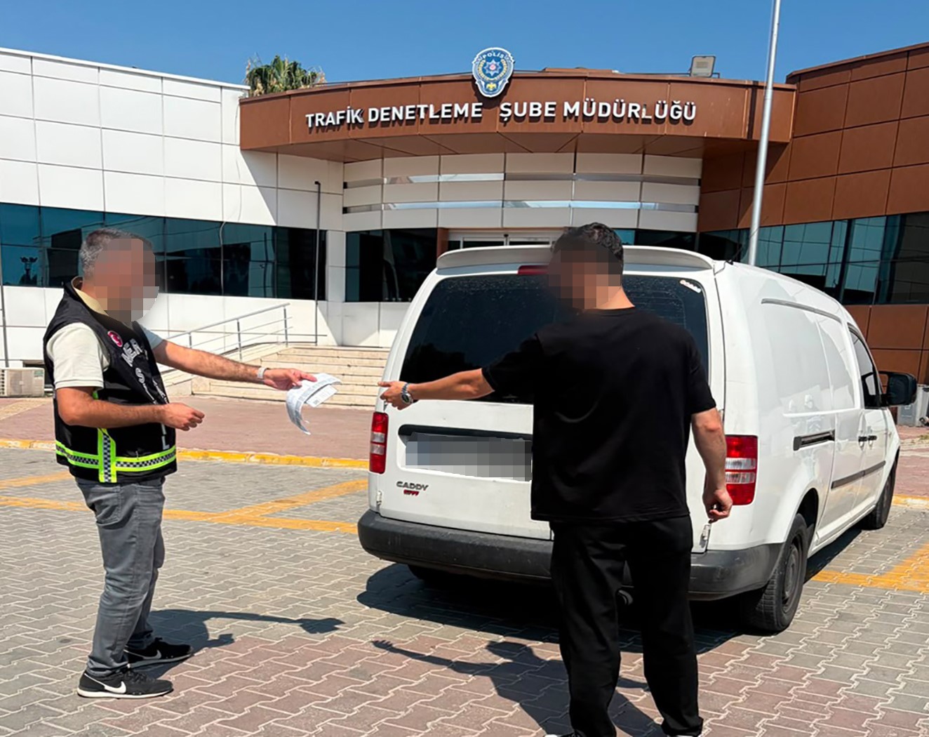 Mersin'de trafikte kavga eden iki sürücüye 362 bin lira ceza