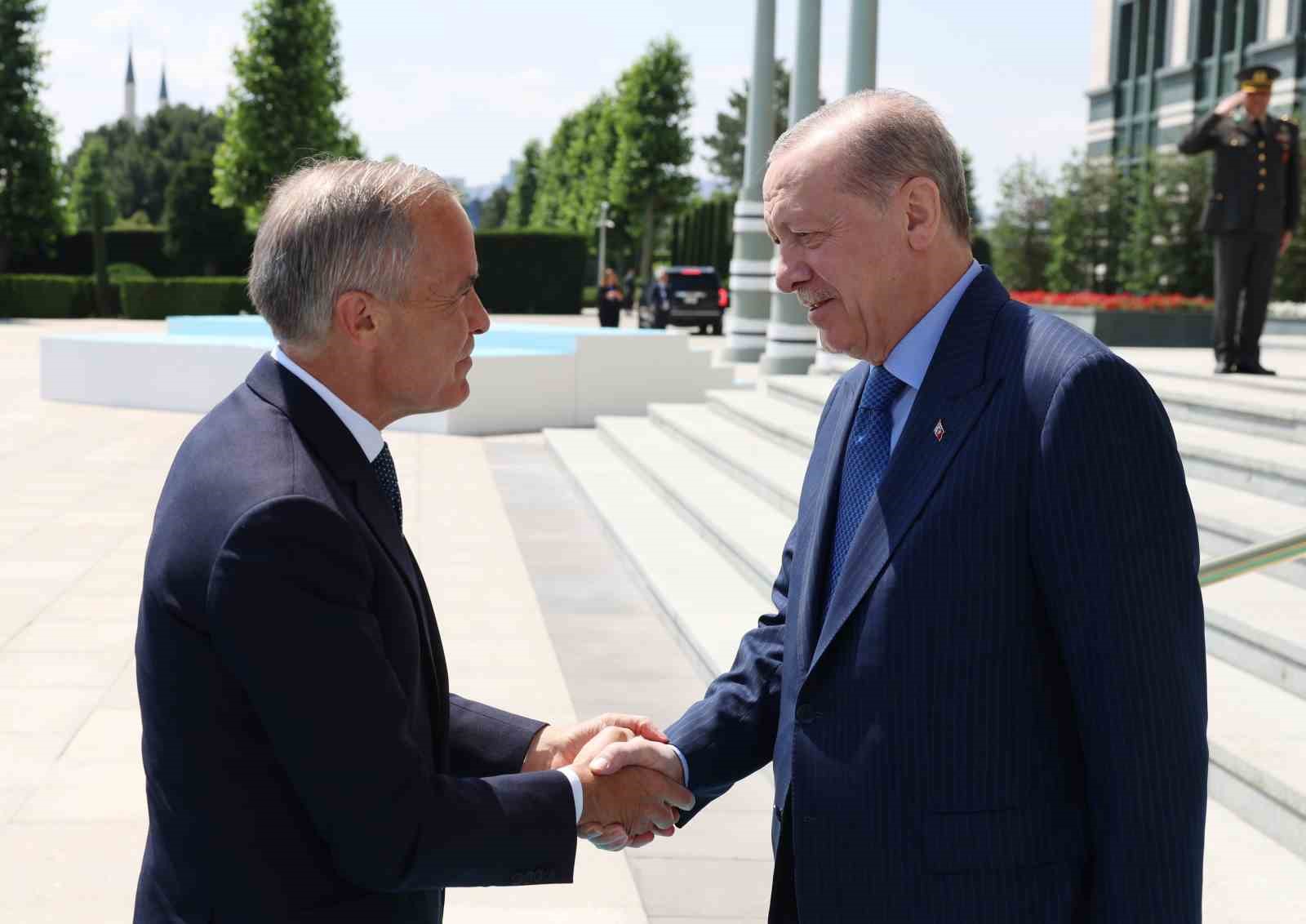 Cumhurbaşkanı Erdoğan, Kanada Başbakanı Mark Carney'i kabul etti