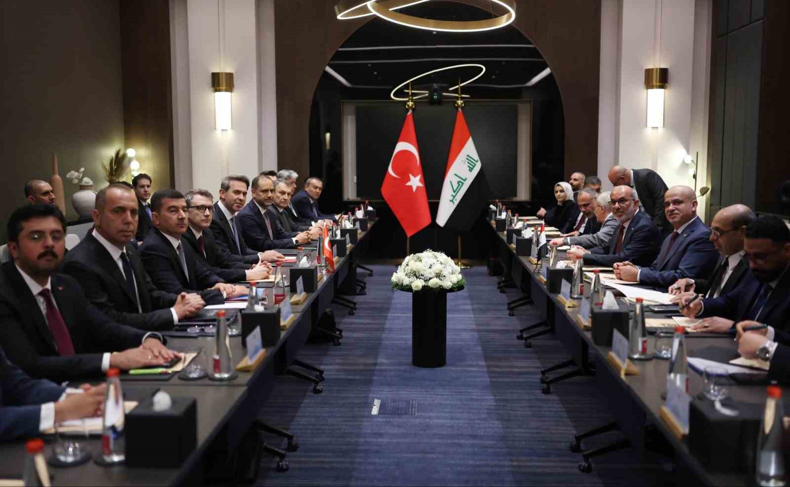 Enerji ve Tabii Kaynaklar Bakanı Bayraktar Irak'ta