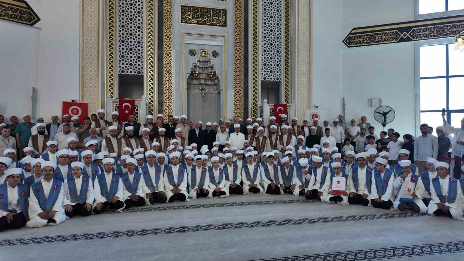Esenler'de 114 hafıza İstanbul Valisi Davut Gül'den umre müjdesi