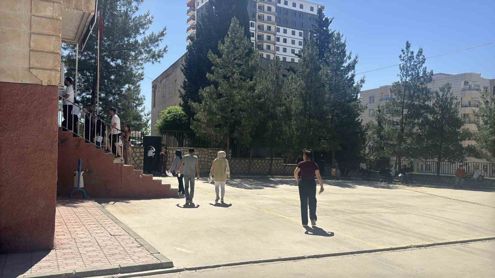 Mardin’de YKS’nin ilk oturumu başladı
