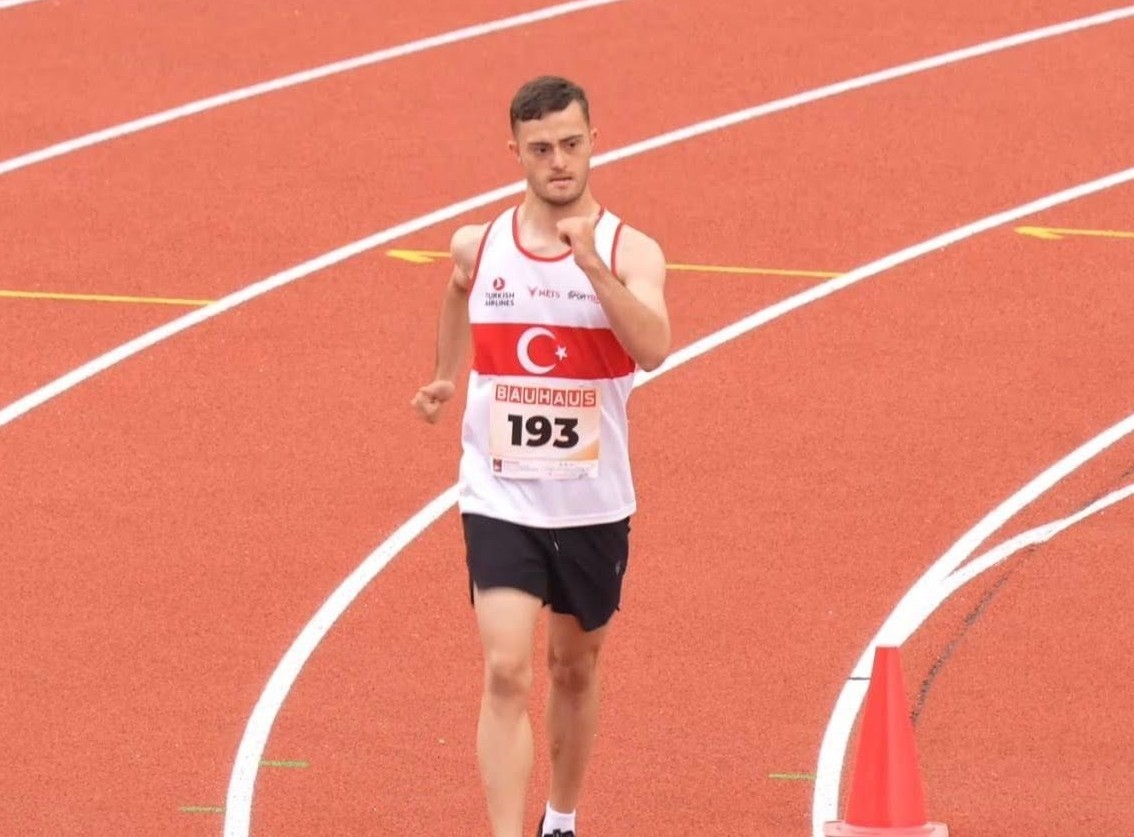Sultangazili milli sporcu dünya şampiyonu
