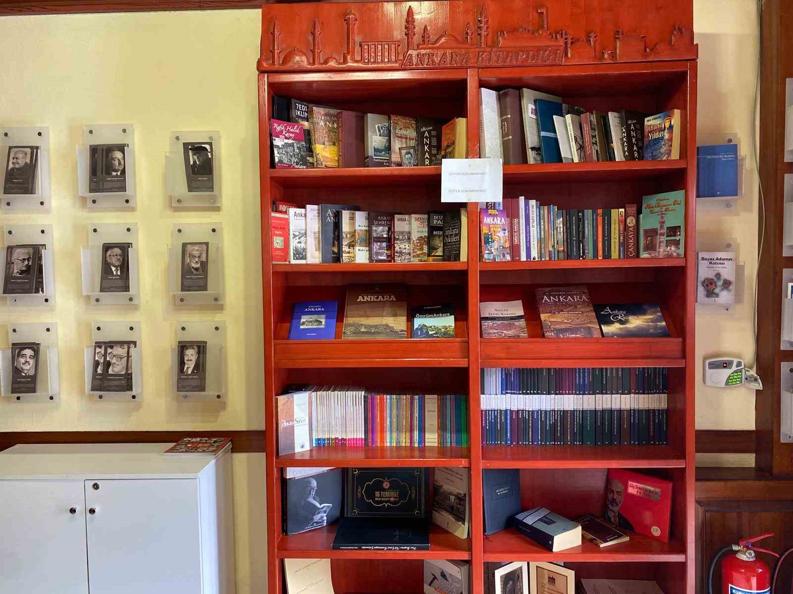 ANKARA’DA ‘ŞAİR VE YAZARLAR EVİ MÜZESİ’, TÜRK EDEBİYATININ ÖNEMLİ İSİMLERİNE AİT KİTAP, FOTOĞRAF VE KİŞİSEL EŞYALARIYLA ZİYARETÇİLERİNİ AĞIRLIYOR.
