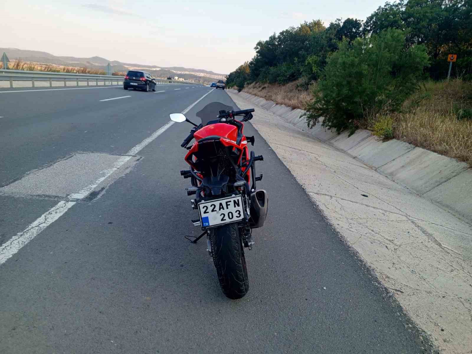 Keşan'da otomobil ile çarpışan motosiklet sürücüsü yaralandı