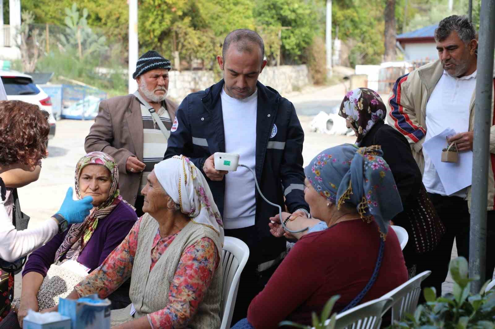 MUĞLA BÜYÜKŞEHİR’DEN HİSARÖNÜ’NDE MEME KANSERİ FARKINDALIĞI