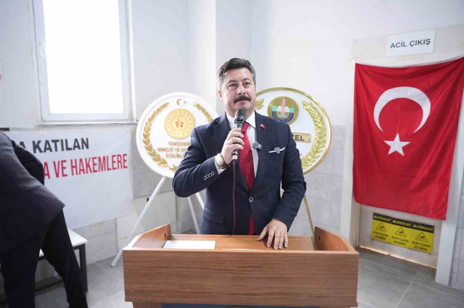 CUMHURİYET KUPASI YÜZME YARIŞLARI YENİŞEHİR’DE DÜZENLENDİ