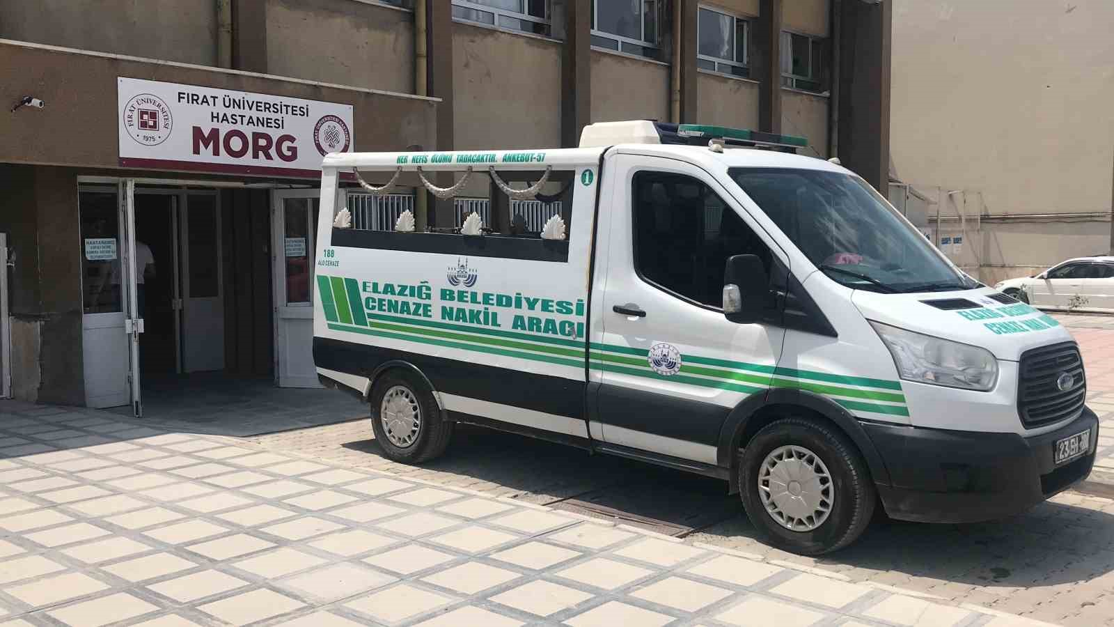 Elazığ’da trafik kazası: 2 ölü