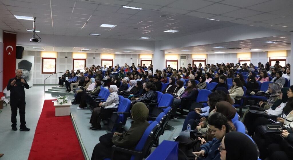 KÜTAHYA'DA AFET BİLİNCİ VE EĞİTİMİ SEMİNERİ DÜZENLENDİ