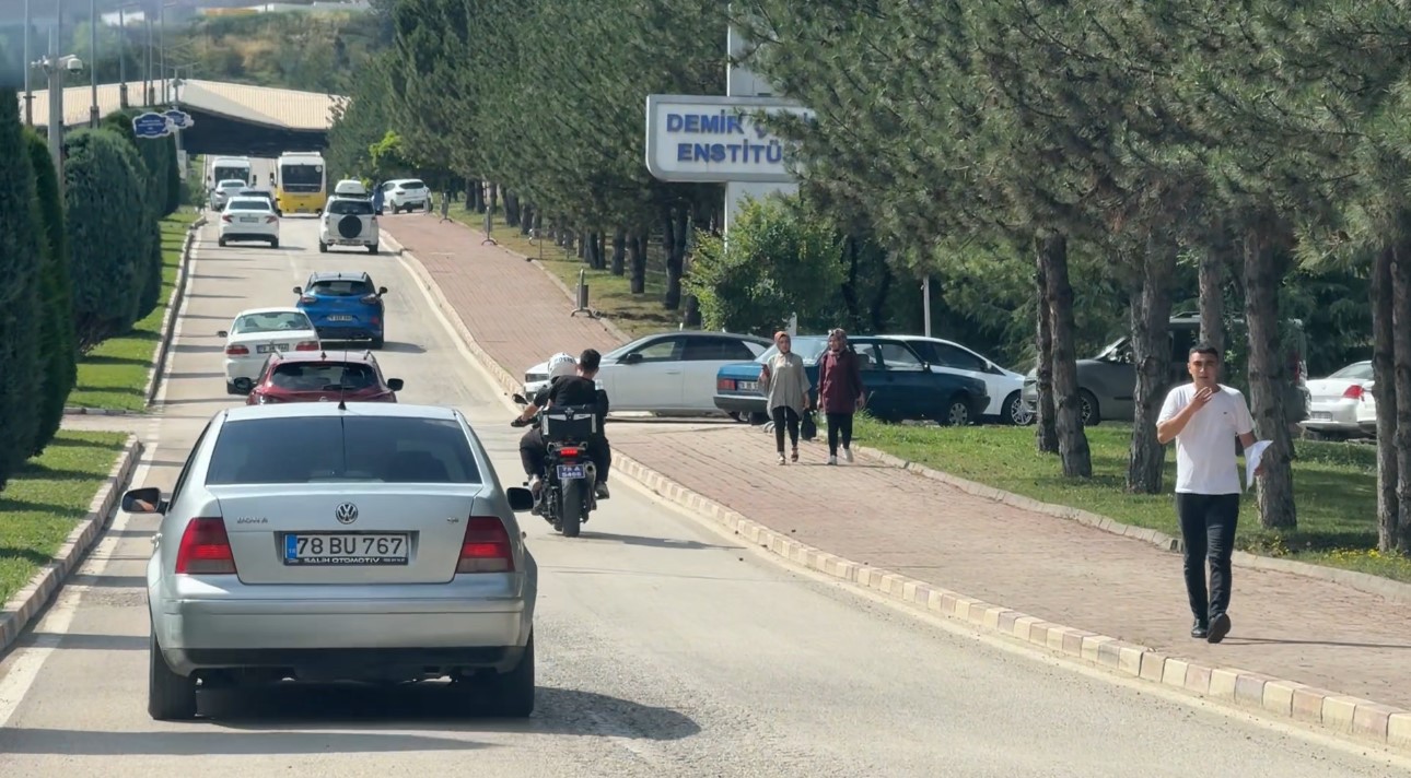 Karabük’te YKS heyecanı: 20 saniyeyle sınava yetişemedi