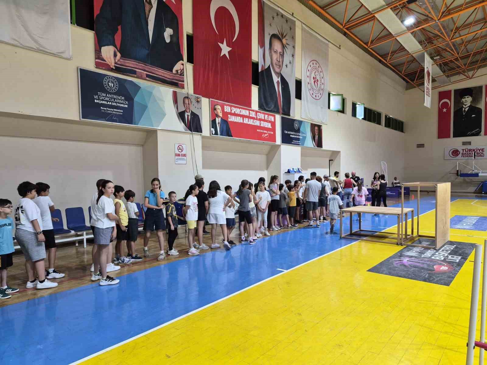 Burhaniye’de 119 öğrenci yetenek sınavından geçti