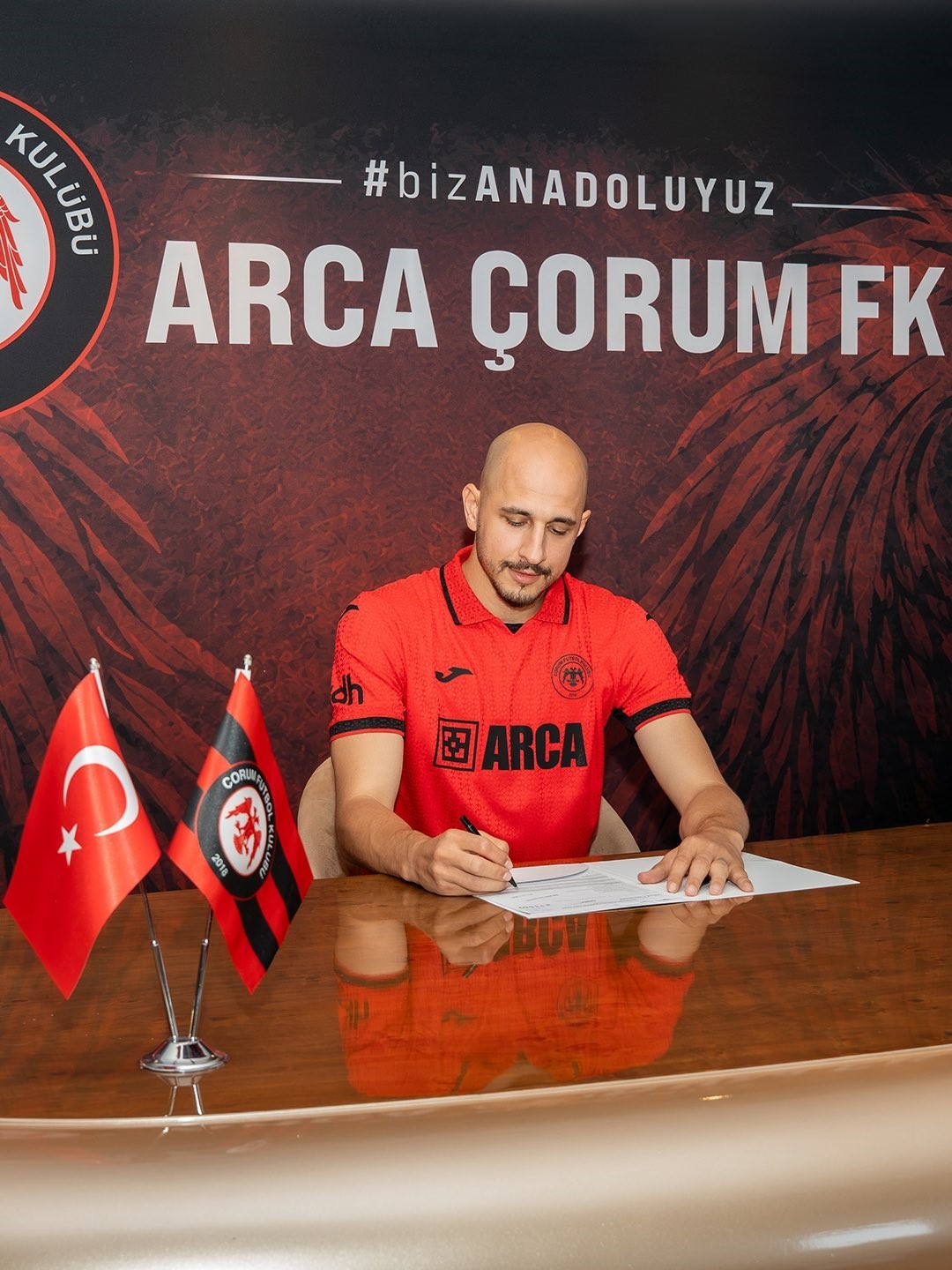 Çorum FK, kaleci Erhan Erentürk'ü renklerine bağladı