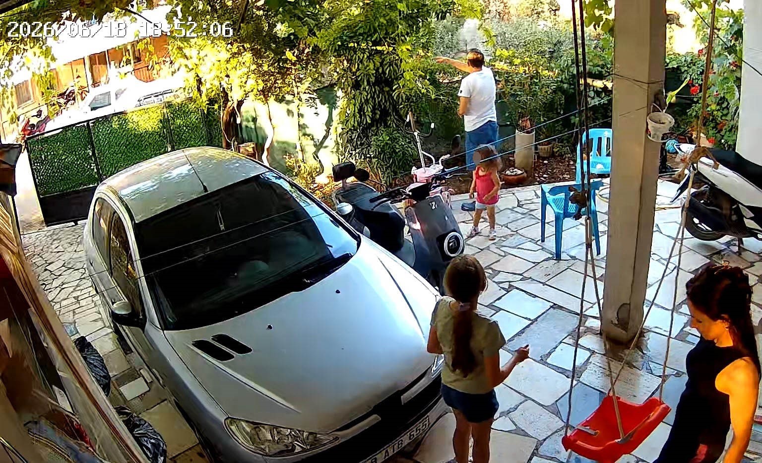 Fethiye’deki komşu dehşeti kamerada