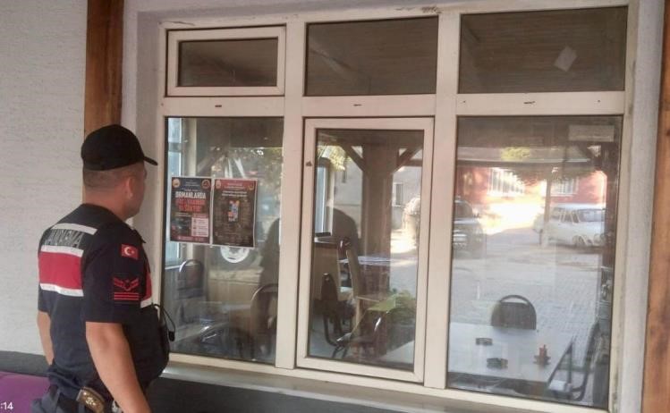 Jandarma sünnet düğününde vatandaşlarla bir araya geldi