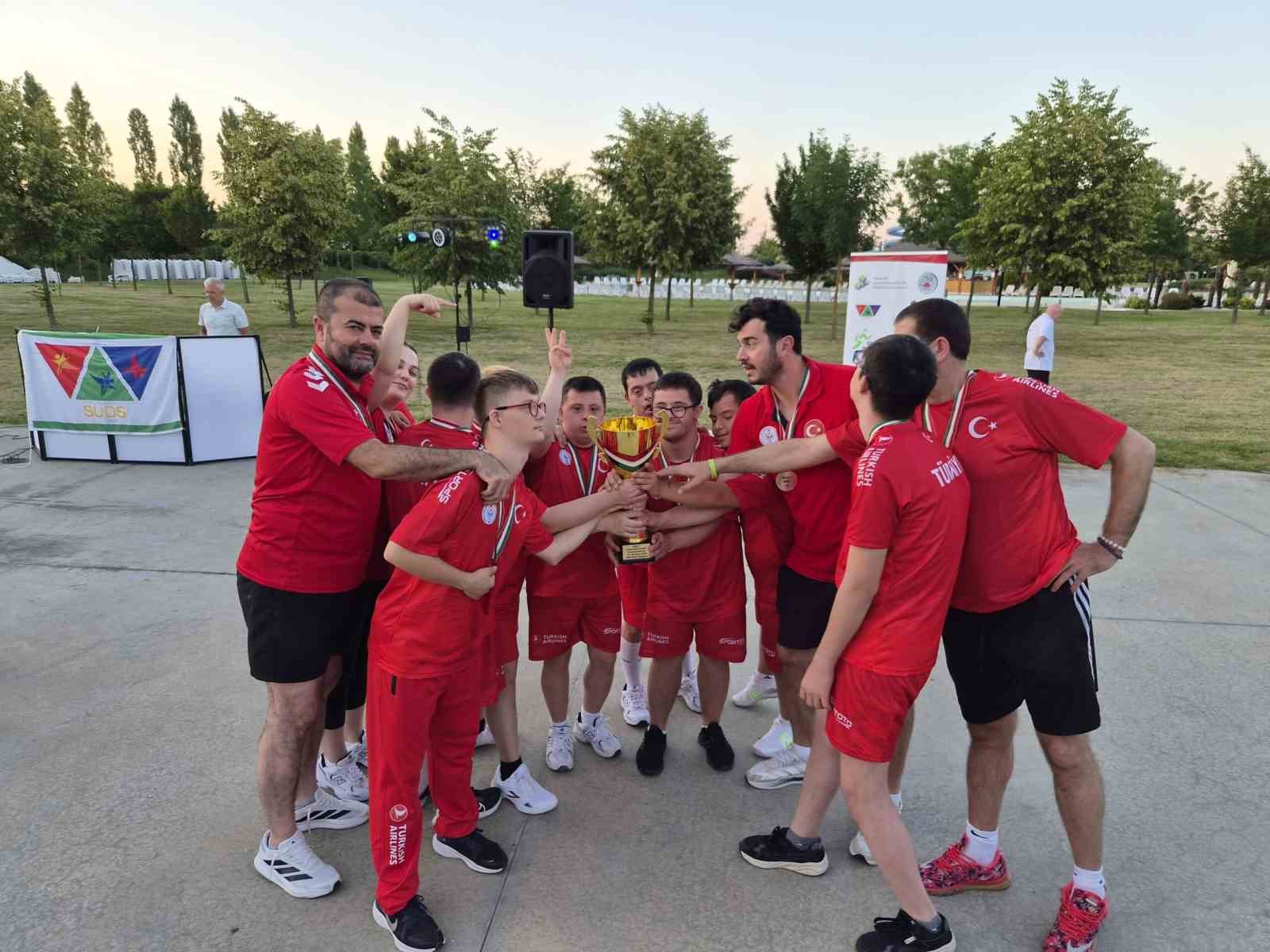 Down Sendromlu Basketbol Milli Takımı, dünya ikincisi oldu