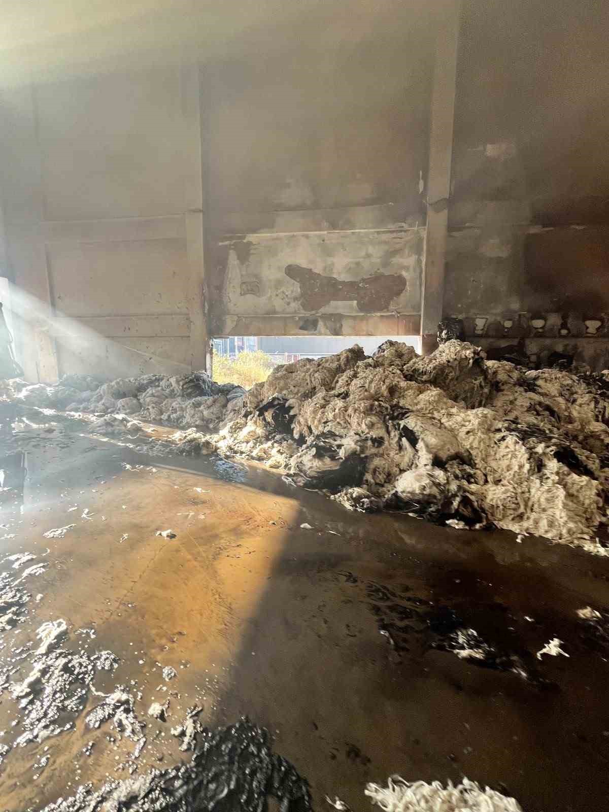 Kahramanmaraş’ta fabrika yangını korkuttu