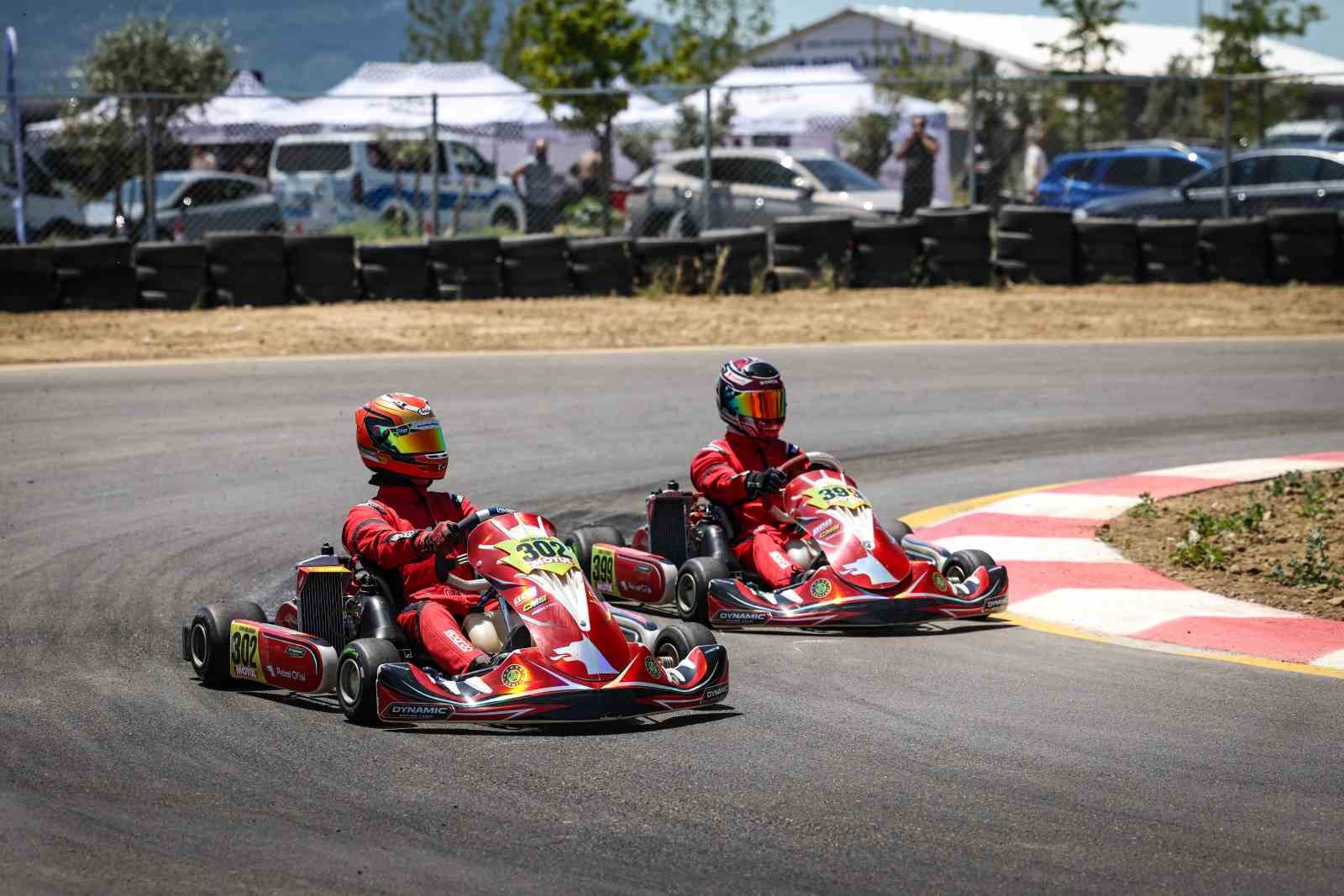 Dynamic Racing Team, Türkiye Karting Şampiyonası'nın 3'üncü ayağında tüm kategorilerde podyuma çıktı