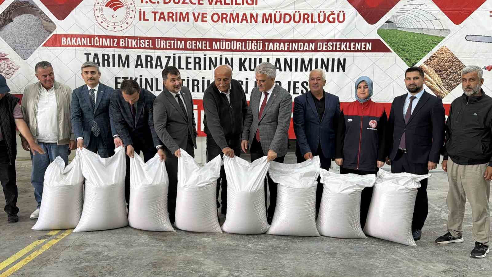 Coğrafi işaretli "Konuralp pirinci" için 82 çiftçiye 50 ton tohum desteği