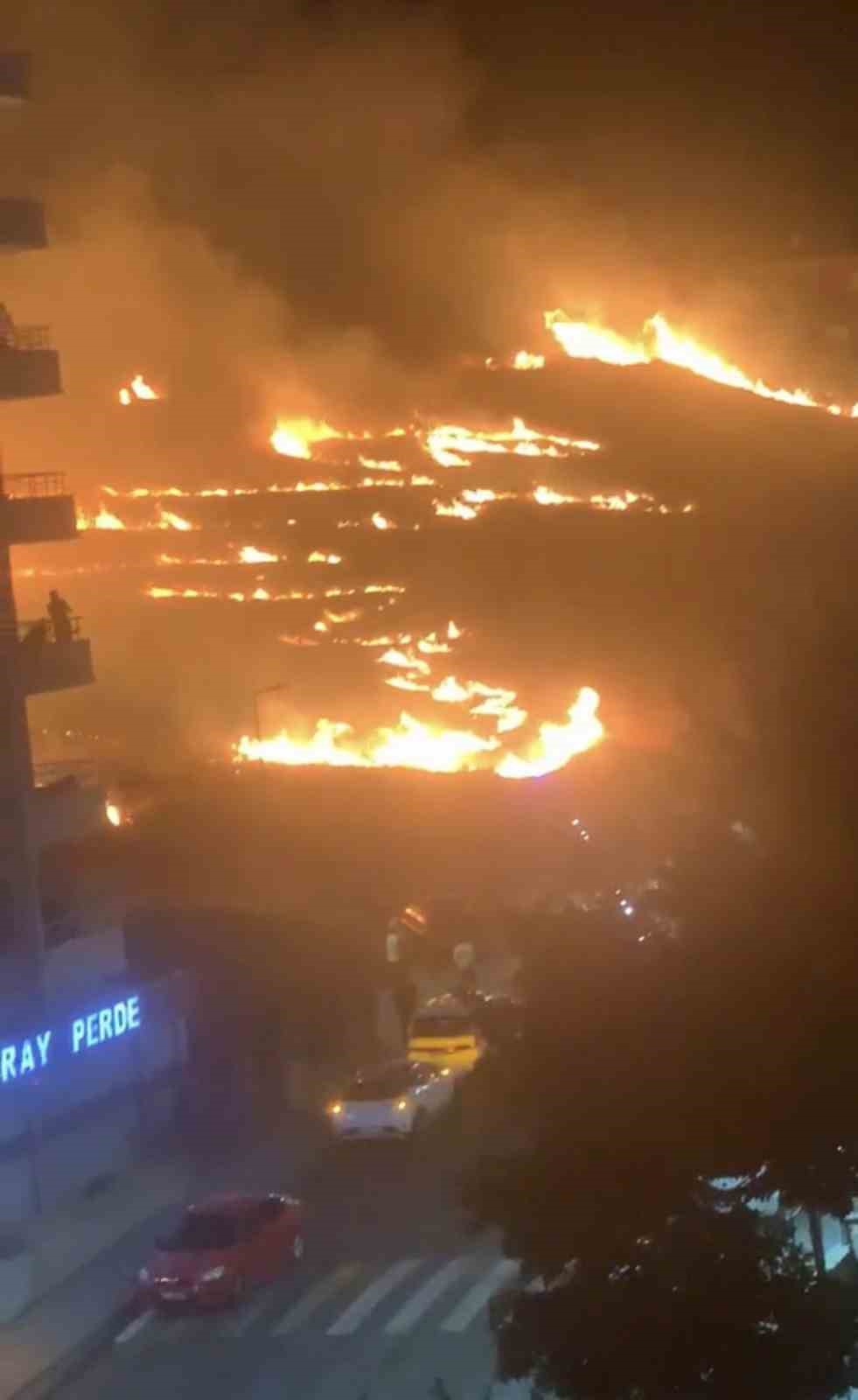 Batman’da gelin alma töreninde patlatılan havai fişekler yangına neden oldu