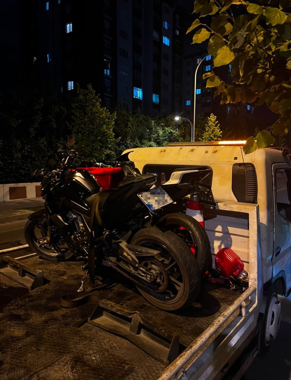 Başakşehir’de trafikte tehlikeli hareketler yapan motosikletliye 310 bin lira ceza