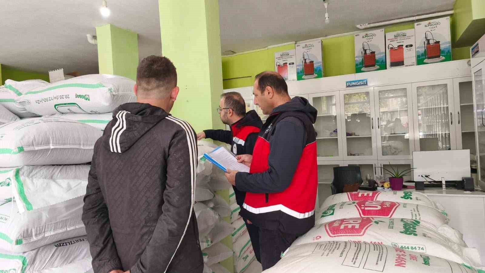 KONYA’NIN BEYŞEHİR İLÇESİNDE FAALİYET GÖSTEREN GÜBRE BAYİLERİ, İLÇE TARIM VE ORMAN MÜDÜRLÜĞÜ EKİPLERİ TARAFINDAN DENETLENDİ.