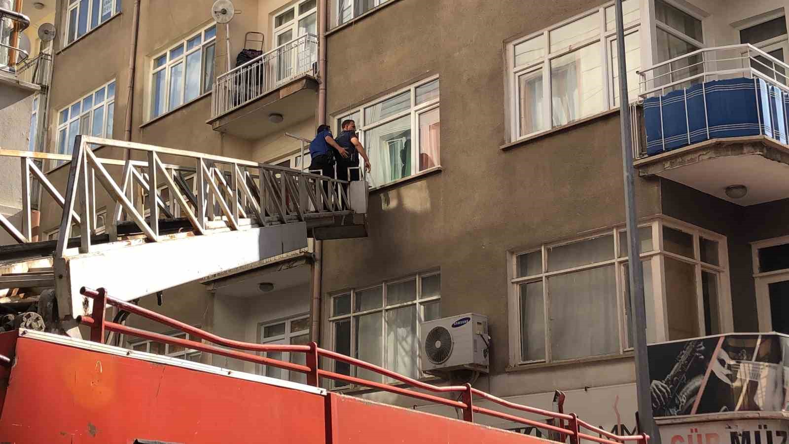 Haber alınamayan şahıs için ekipler seferber oldu: Evde uyurken bulundu