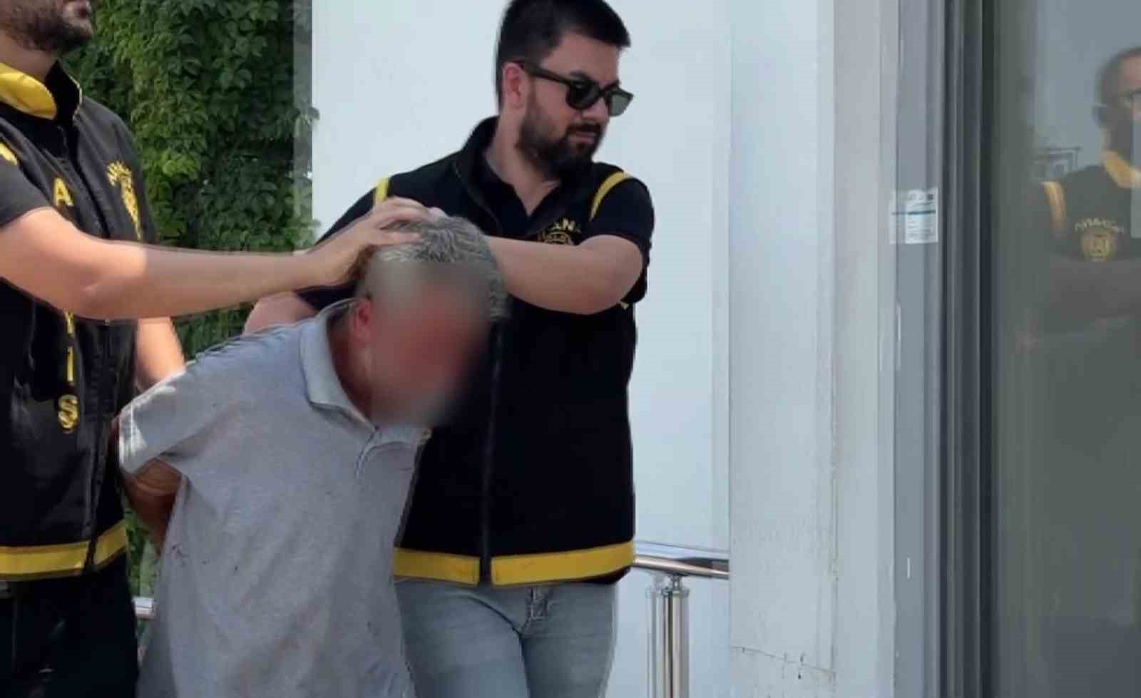 Mağazadan takıları çalan hırsızdan pes dedirten savunma: 'Bana borçları vardı'