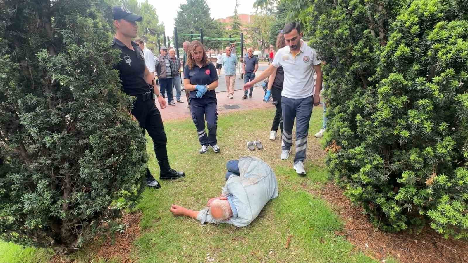 Anıtpark'taki sarhoş sağlıkçıları bezdirdi