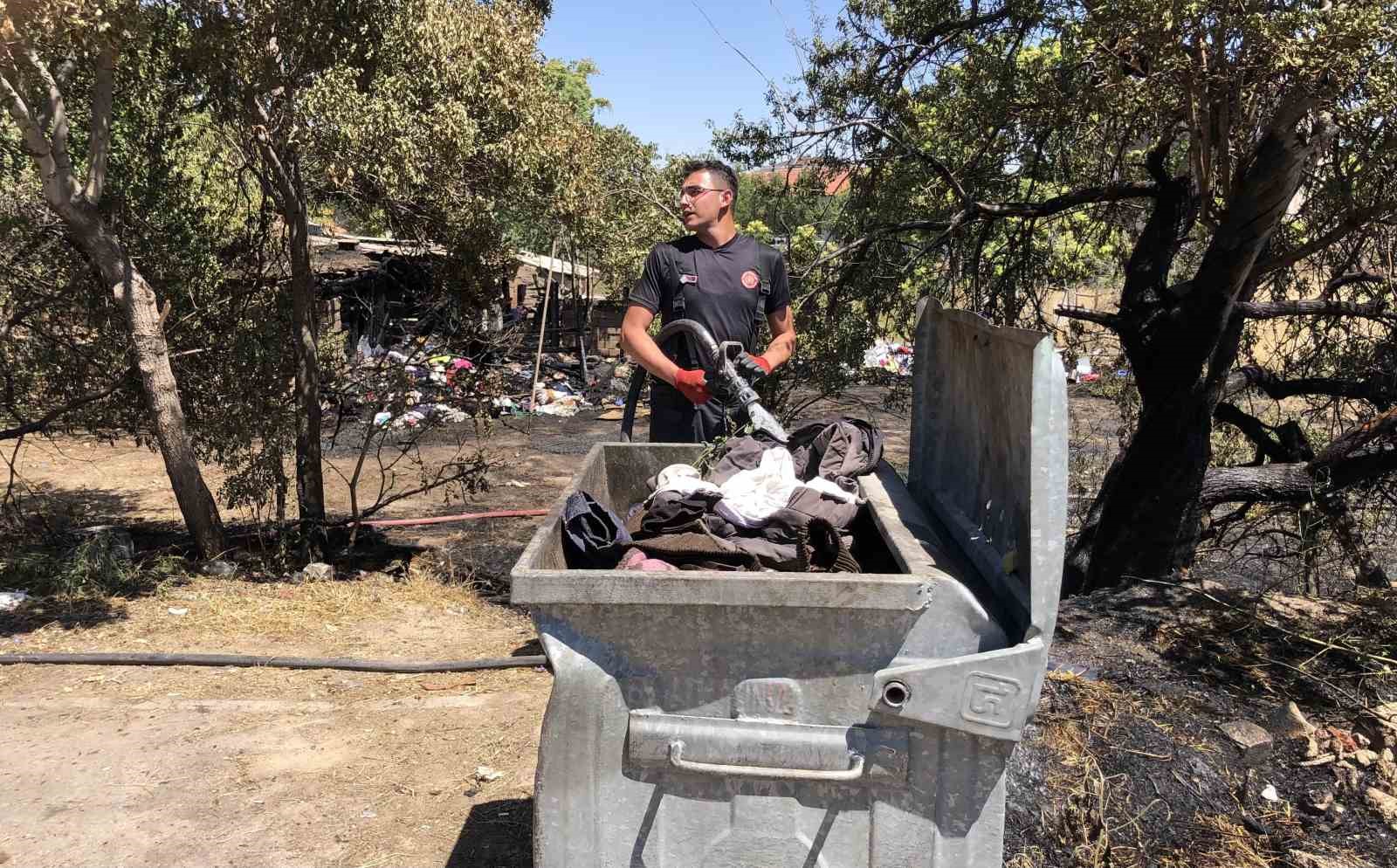 Konya’da evlerin bitişiğinde yangın paniği