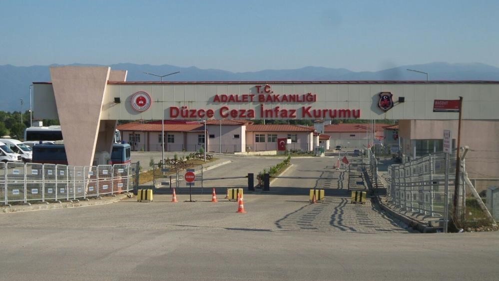 Düzce'de aranan 33 şahıs yakalandı, 20'si tutuklandı