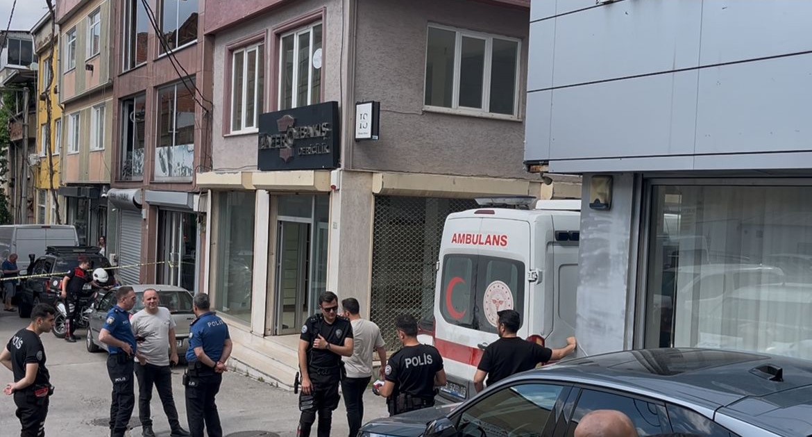 Kadın iş ortağını vurdu, canına kıydı