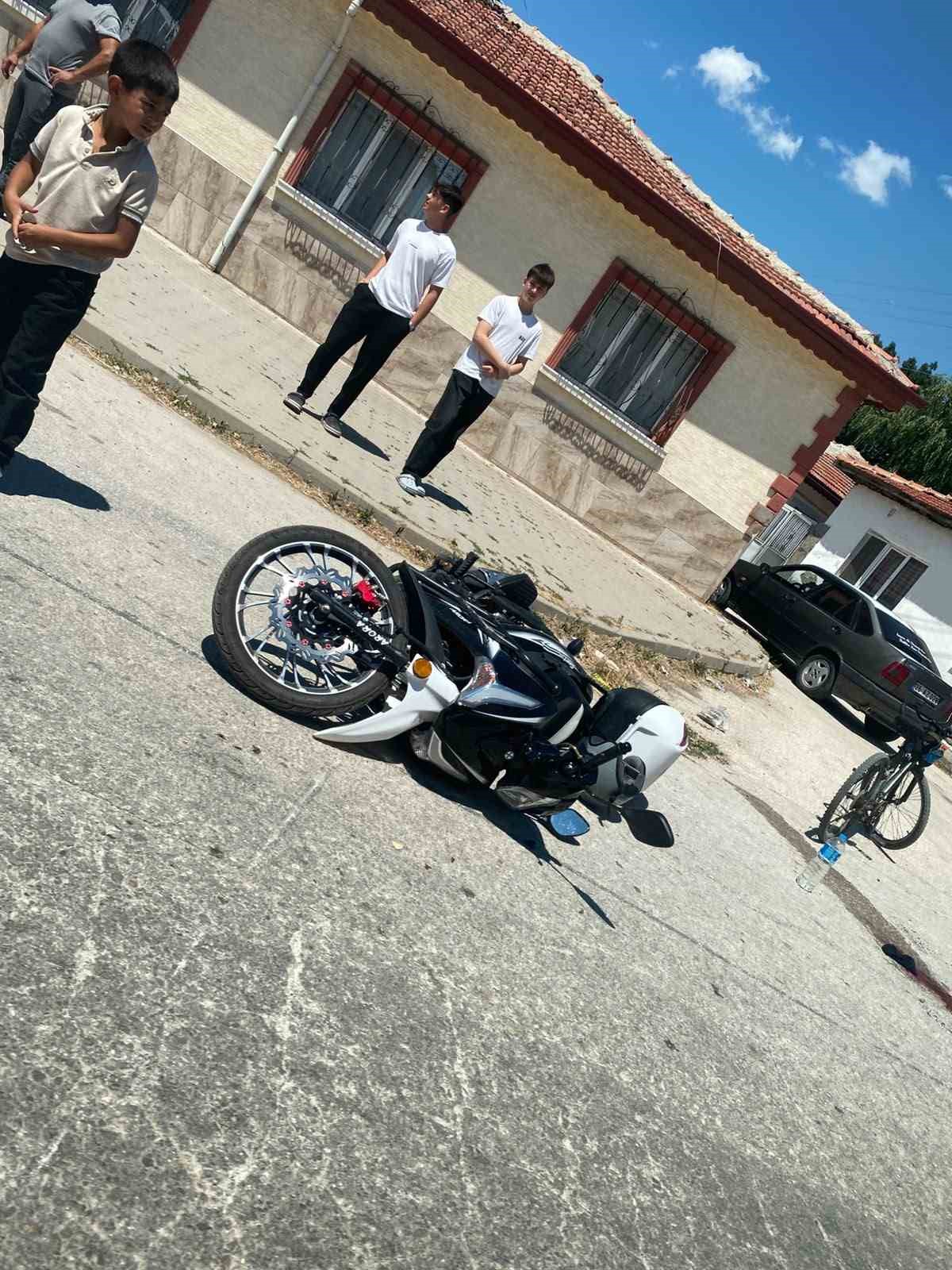 Panelvan araç ile motosiklet çarpıştı: 1 yaralı