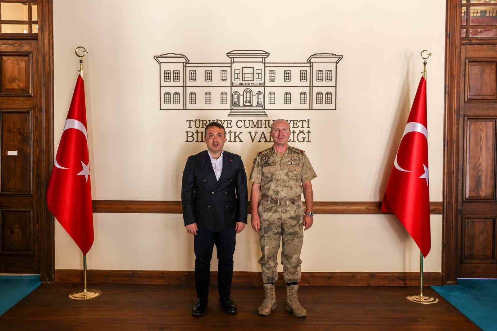Jandarma Eğitim Komutanı İlbey'den Vali Sözer'e ziyaret