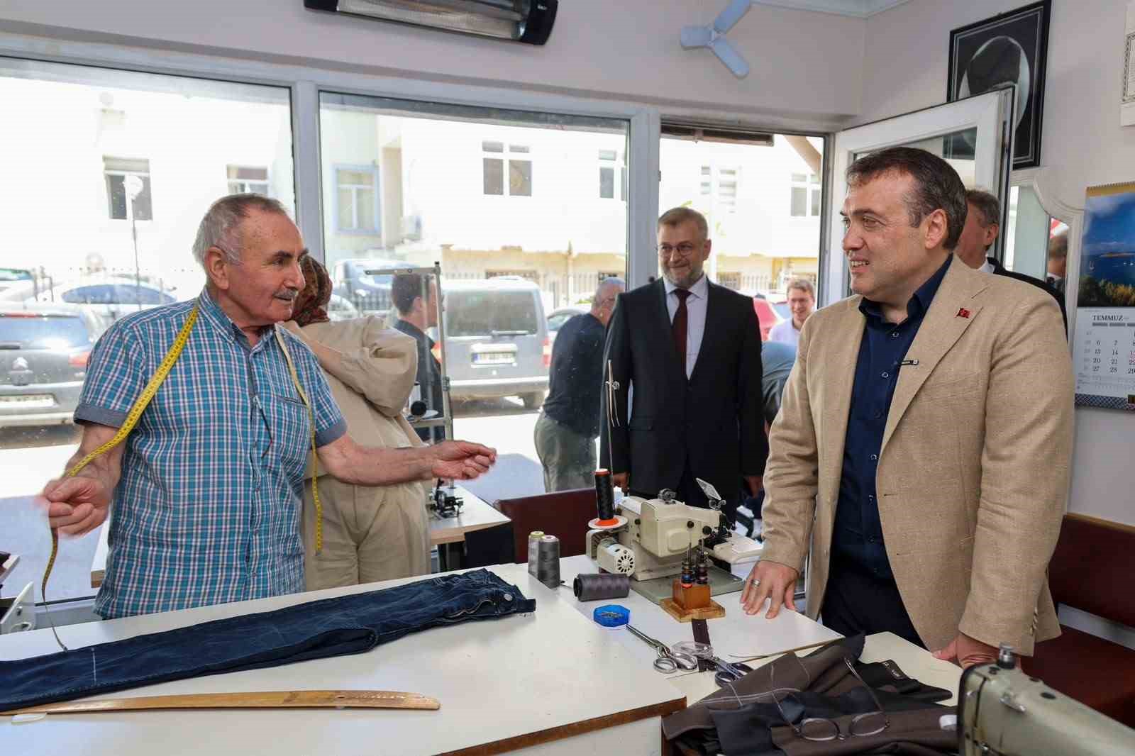Vali Sözer esnaf ve vatandaşla bir araya geldi