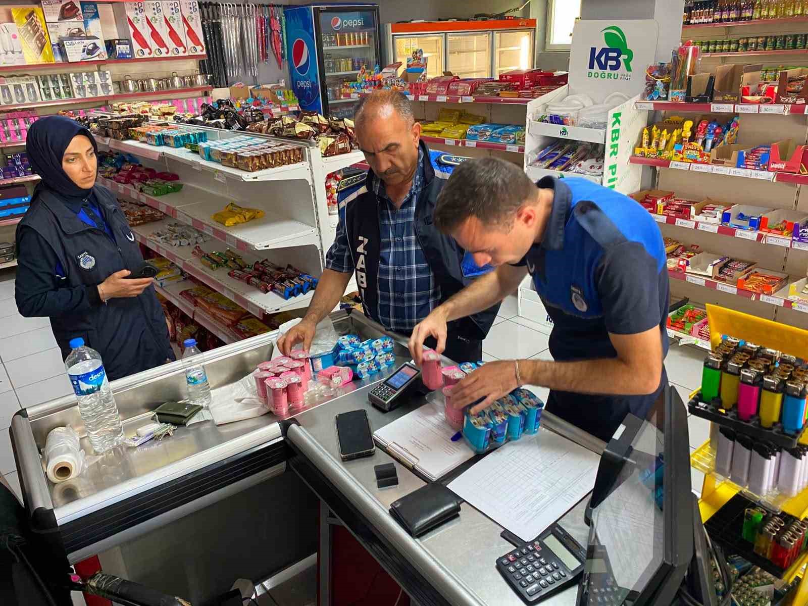 Erzincan'da 372 markete eş zamanlı denetim: tarihi geçmiş ürünler imha edildi