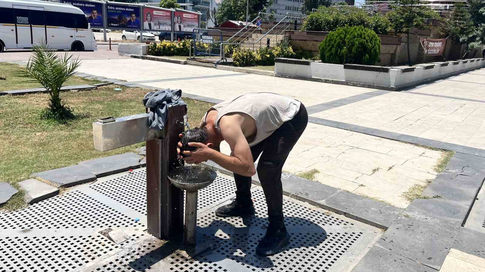 Adanalılardan Avrupalılara sıcaklık tepkisi: 'Ne Fransa ne de Almanya bu kadar sıcak değil'
