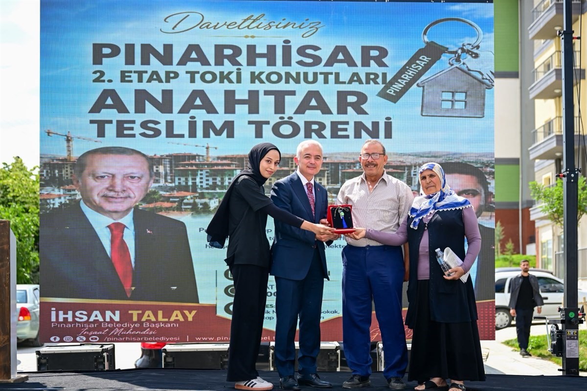 Pınarhisar'da TOKİ sevinci: Anahtarlar hak sahiplerine teslim edildi