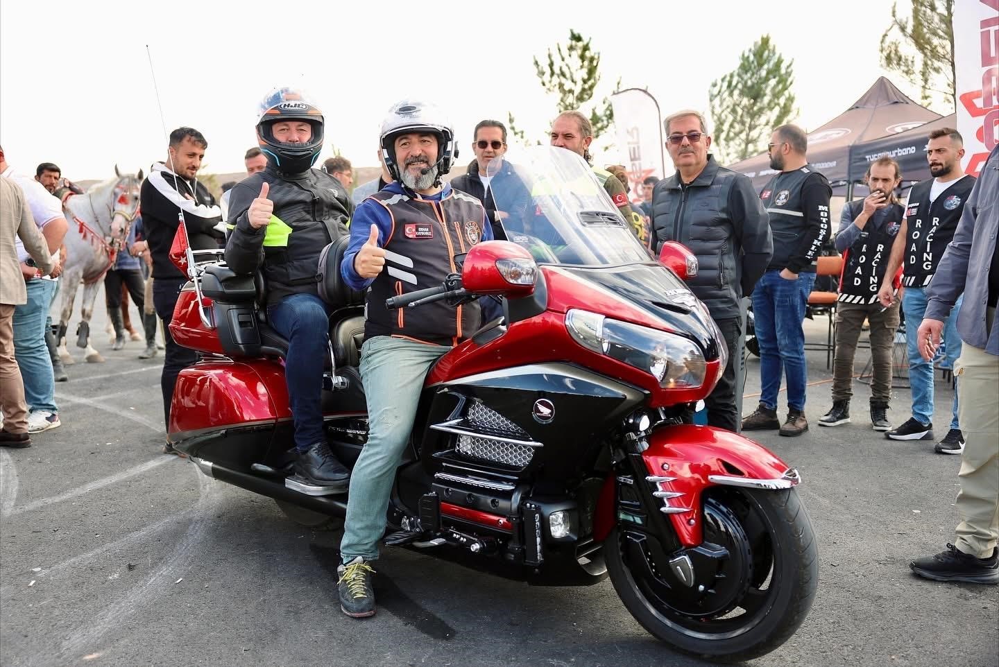 2 bin motorcu Sivas'a geliyor