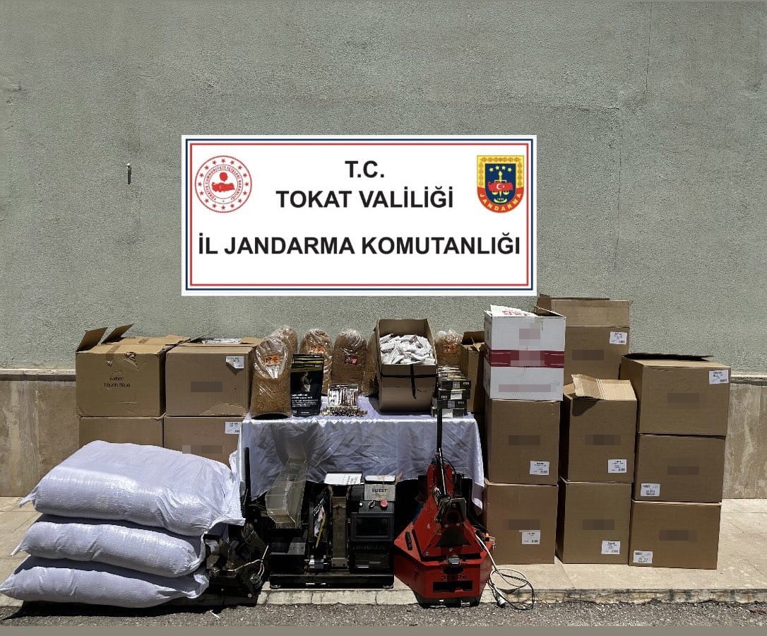 Tokat'ta kaçak tütün operasyonu: 4 gözaltı