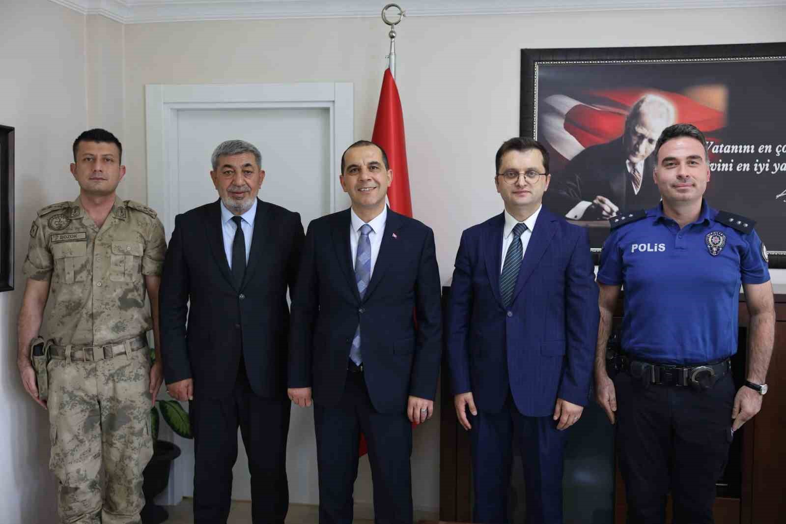 Vali Taşolar’dan Karakoyunlu kaymakamı Kayaş’a hayırlı olsun ziyareti