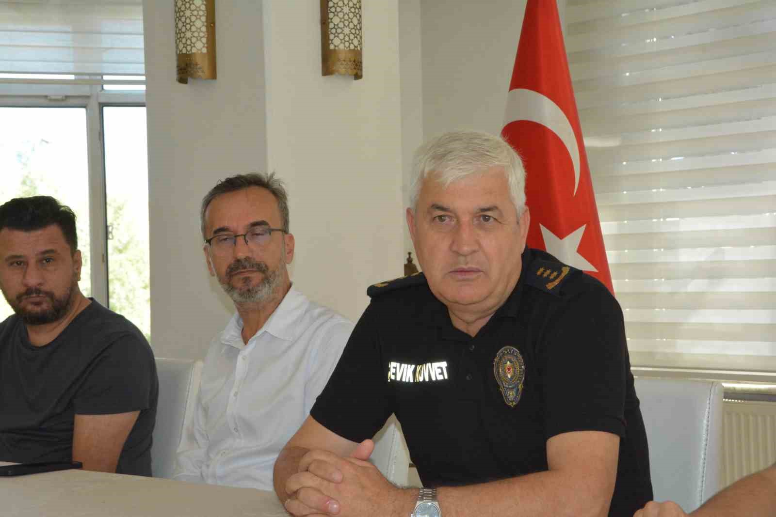 Balıkesir’de yeni sezon öncesi güvenlik toplantısı gerçekleştirildi