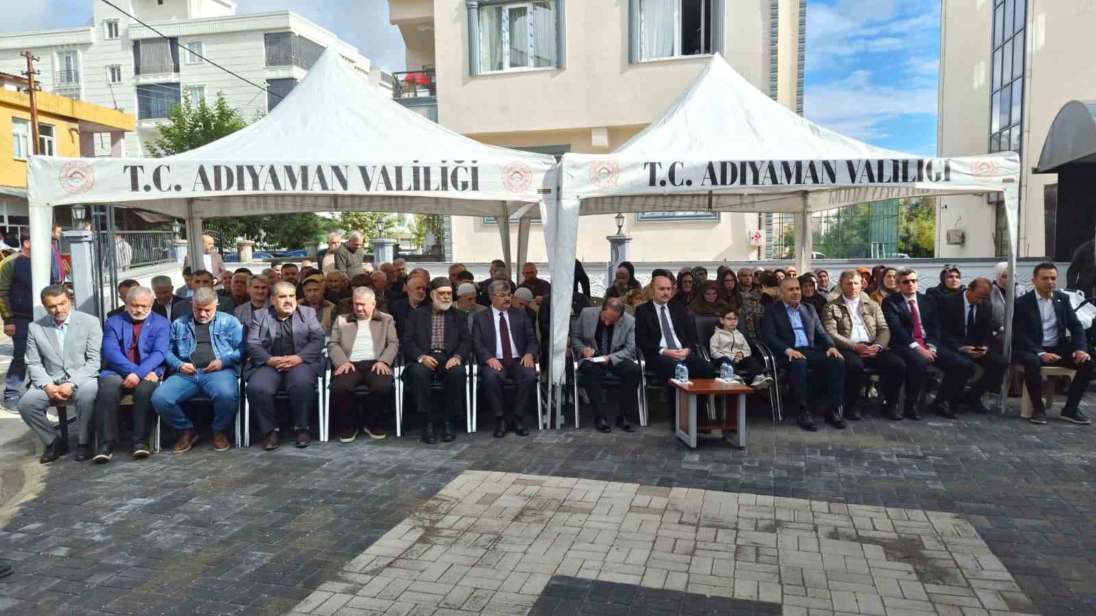 ADIYAMAN’DA 6 ŞUBAT DEPREMLERİNDE AĞIR HASAR ALARAK YIKILAN SAİT AĞA CAMİSİ, GİRESUNLU KARAOĞLANOĞLU AİLESİNİN KATKILARIYLA YENİDEN İNŞA EDİLEREK DÜZENLENEN TÖRENLE İBADETE AÇILDI.